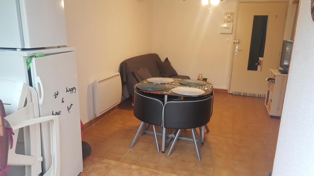 Appartement T2 Avec Son Rez De Jardin De 40 M2 5 Couchages 250M De La Plage Et 15Km De L'Arena ناربون بلاج المظهر الخارجي الصورة